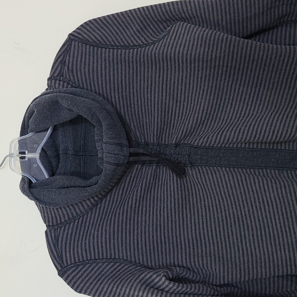 Lululemon In A Cinch Cowl Neck Pullover Reversible Long Sleeves Size 6 - Picture 5 of 9